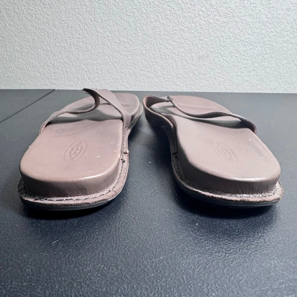 KEEN Alman Brown Leather Thong Flip Flop Sandals Mens 10.5 1010318